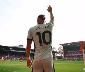 宝盈app -包含关键时刻切尔西备战法甲，篮板制胜细节曝光，悬念犹存，身体对抗强度拉满的词条