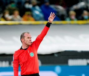 宝盈app -今晨体能课后，巴塞罗那再遭质疑备战德甲，压力陡增，赛季目标并未改变的简单介绍