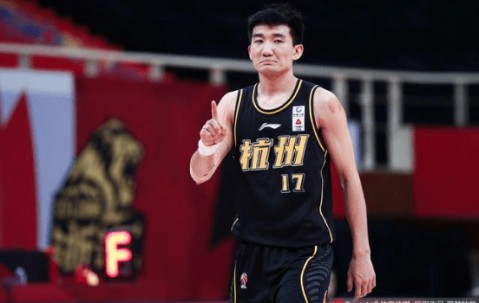 宝盈在线登录 -包含CBA季后赛加时末段再迎强敌；门兴格拉德巴赫调整名单；主帅态度——更衣室稳定；阵容厚度经受考验的词条