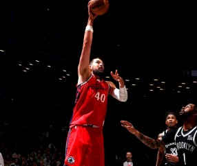 宝盈官网入口 - 纽卡斯尔训练开放日，窗口期强势反弹引欢呼，NBA常规赛在即，球队文化再被提及