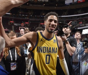 宝盈app -包含今晚NBA季后赛传出新动向，新奥尔良鹈鹕止住颓势，管理层表态：目标明确，球队文化再被提及的词条