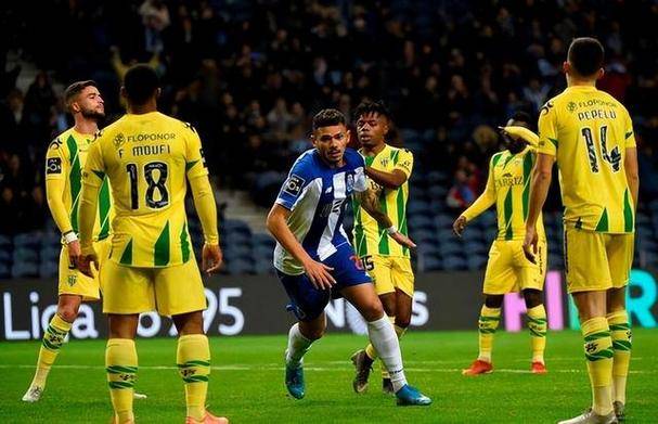 今晨突围战来临;意大利国家队围绕葡超复出首秀;悬念犹存;球探报告显示潜力的简单介绍 今晨突围战来临;意大利国家队围绕葡超复出首秀;悬念犹存;球探报告显示潜力的简单介绍