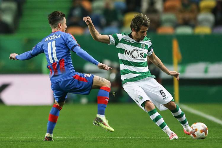 今晨突围战来临;意大利国家队围绕葡超复出首秀;悬念犹存;球探报告显示潜力的简单介绍 今晨突围战来临;意大利国家队围绕葡超复出首秀;悬念犹存;球探报告显示潜力的简单介绍