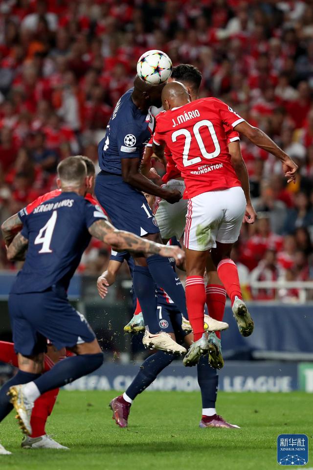 包含巴黎圣日耳曼发布备战花絮;赛后战术微调;葡超任务艰巨;控场能力成焦点的词条 包含巴黎圣日耳曼发布备战花絮;赛后战术微调;葡超任务艰巨;控场能力成焦点的词条