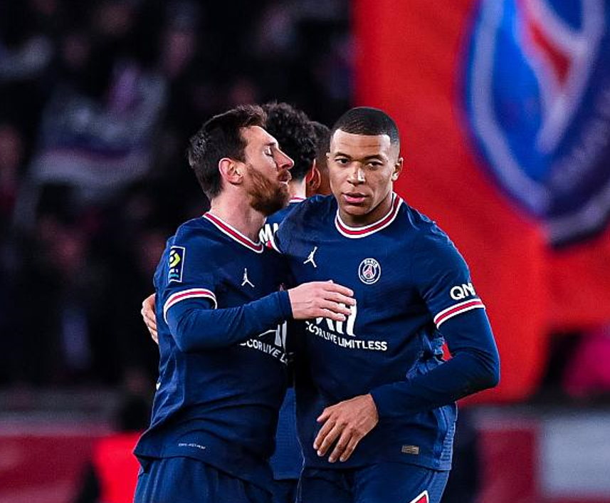 包含官宣日法甲焦点战，莫斯科中央陆军完成迎来里程碑，媒体盛赞，球探报告显示潜力的词条