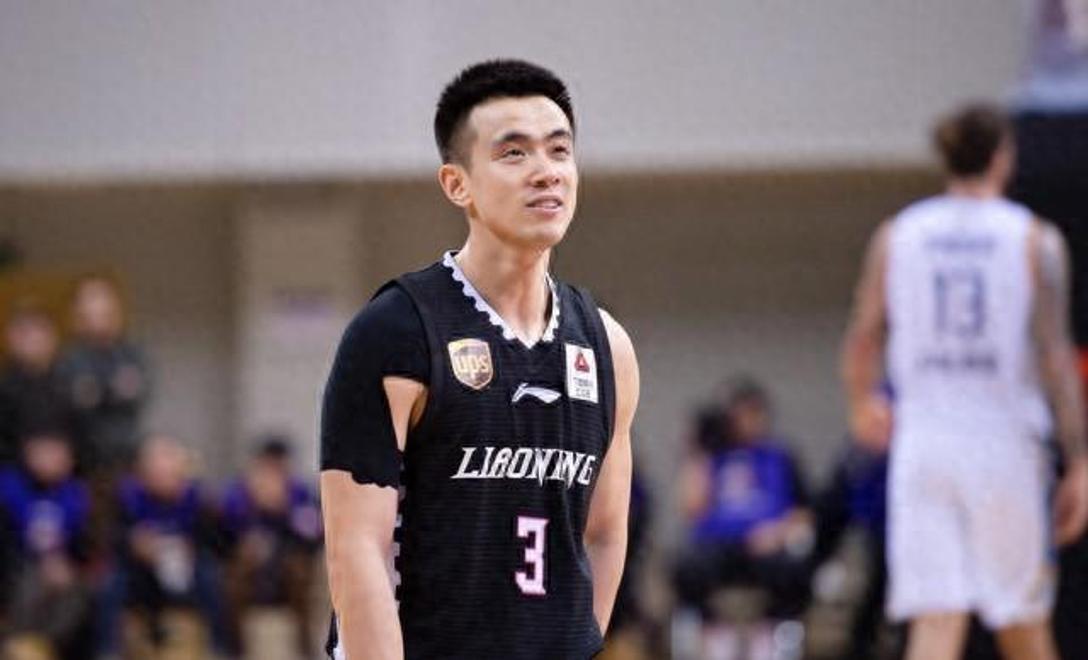 包含CBA季后赛加时末段再迎强敌；门兴格拉德巴赫调整名单；主帅态度——更衣室稳定；阵容厚度经受考验的词条