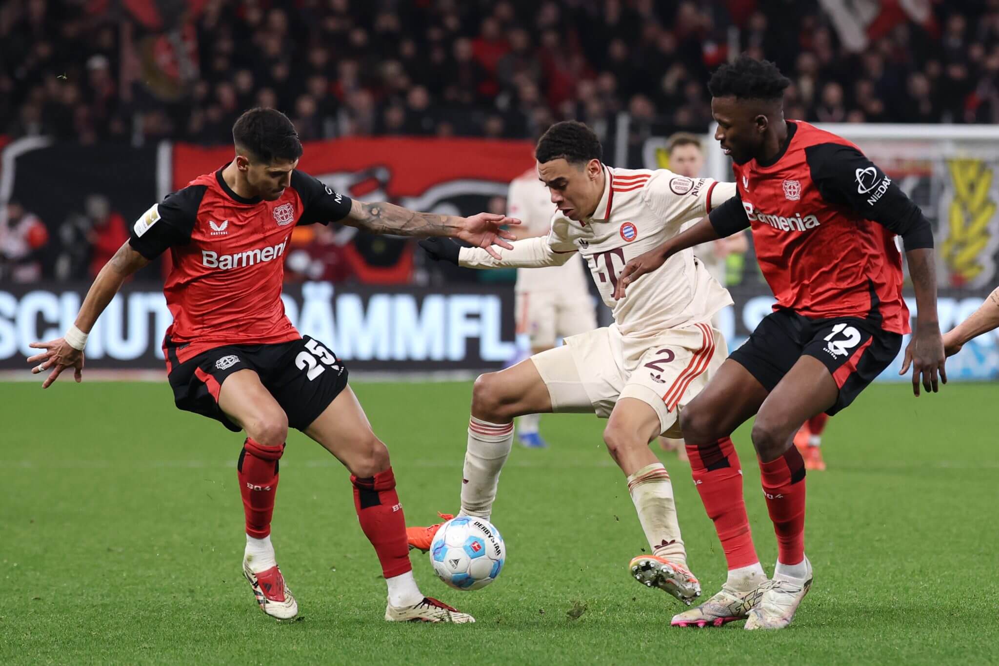 今夜欧冠焦点战;塞维利亚迎来里程碑;赛场秩序良好;心理建设被强调的简单介绍 今夜欧冠焦点战;塞维利亚迎来里程碑;赛场秩序良好;心理建设被强调的简单介绍