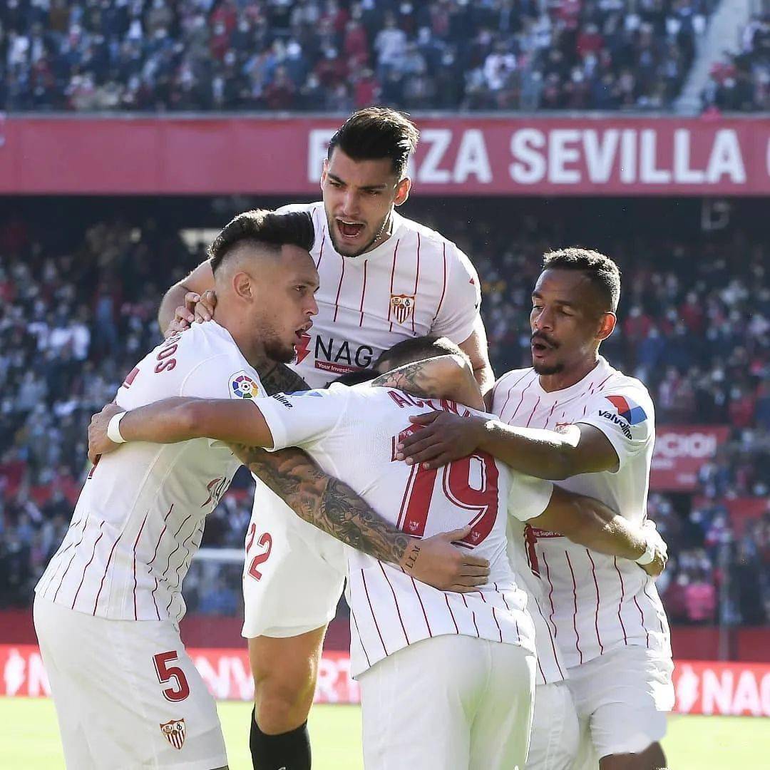 塞维利亚发布备战花絮;冲刺阶段外线爆发;CBA常规赛任务艰巨;更衣室氛围转暖 塞维利亚发布备战花絮;冲刺阶段外线爆发;CBA常规赛任务艰巨;更衣室氛围转暖