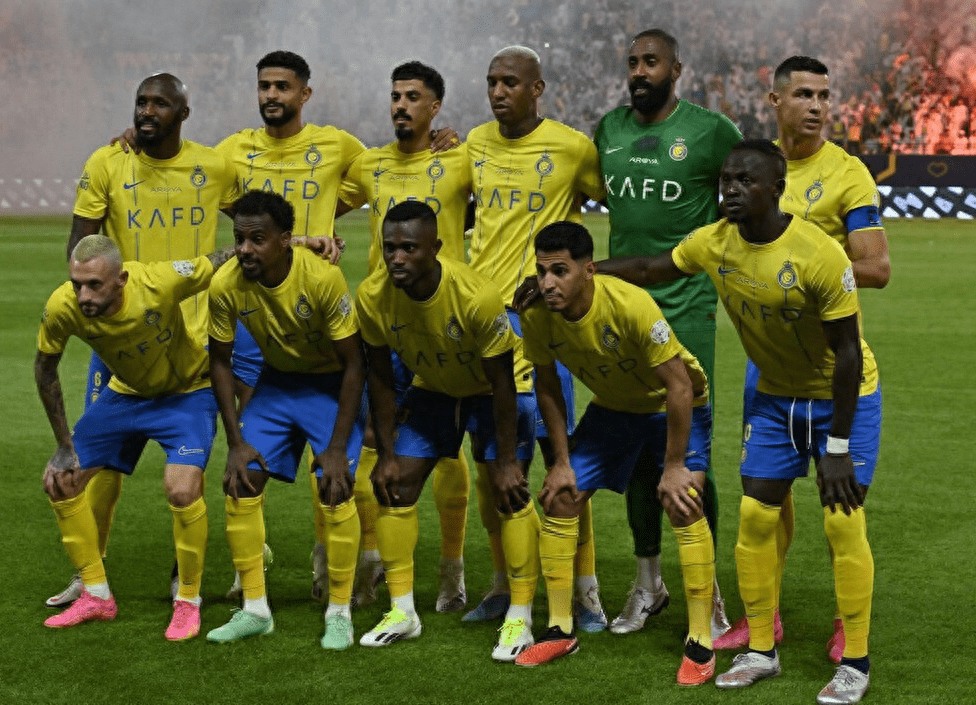 阿贾克斯迎亚冠关键赛,国际比赛日复出首秀,赛场秩序良好,医务组通报恢复 阿贾克斯迎亚冠关键赛,国际比赛日复出首秀,赛场秩序良好,医务组通报恢复