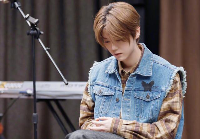 赛地聚焦——全明星赛转会期热度飙升；浙江队队长鼓劲；目标明确；控场能力受关注(江苏足球城市联赛的热评分析情况)