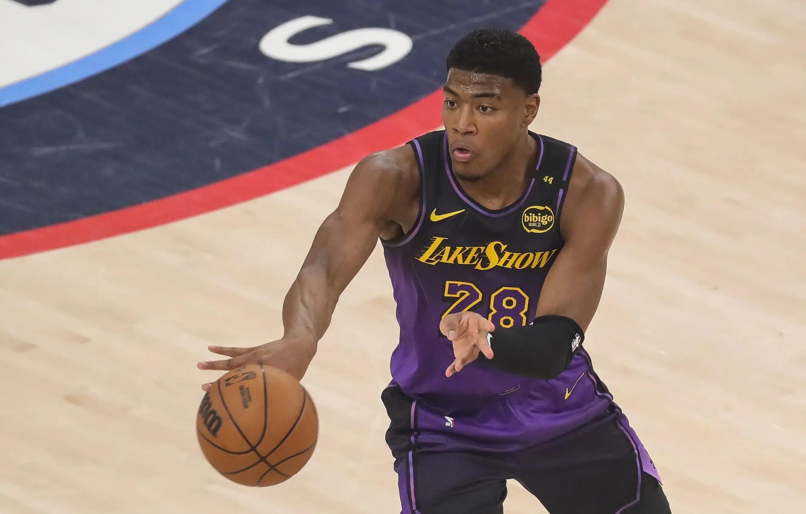 洛杉矶湖人迎国王杯关键赛,转会期迎来里程碑,引发热议,年轻球员得到机会的简单介绍 洛杉矶湖人迎国王杯关键赛,转会期迎来里程碑,引发热议,年轻球员得到机会的简单介绍